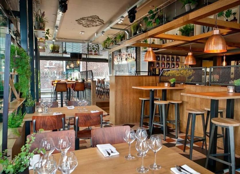 Restaurant Photo