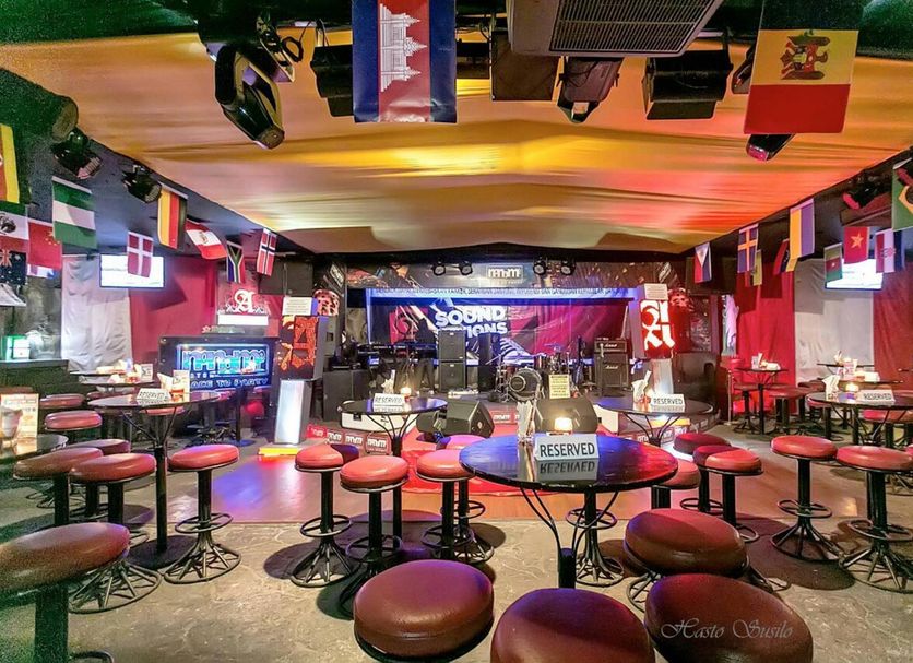 Bar Photo