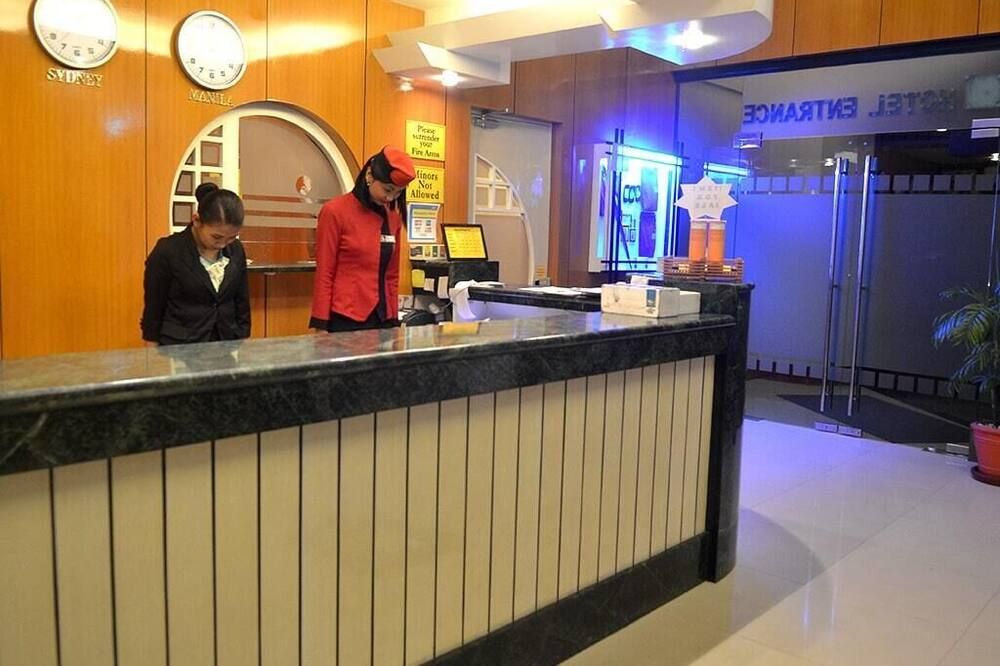 Front desk Photo