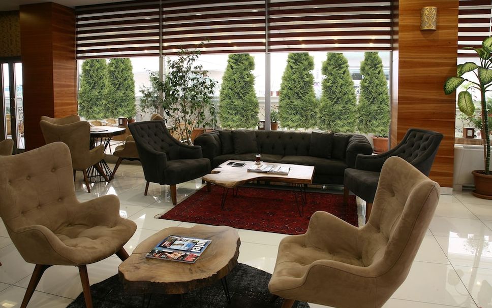 Lounge Photo
