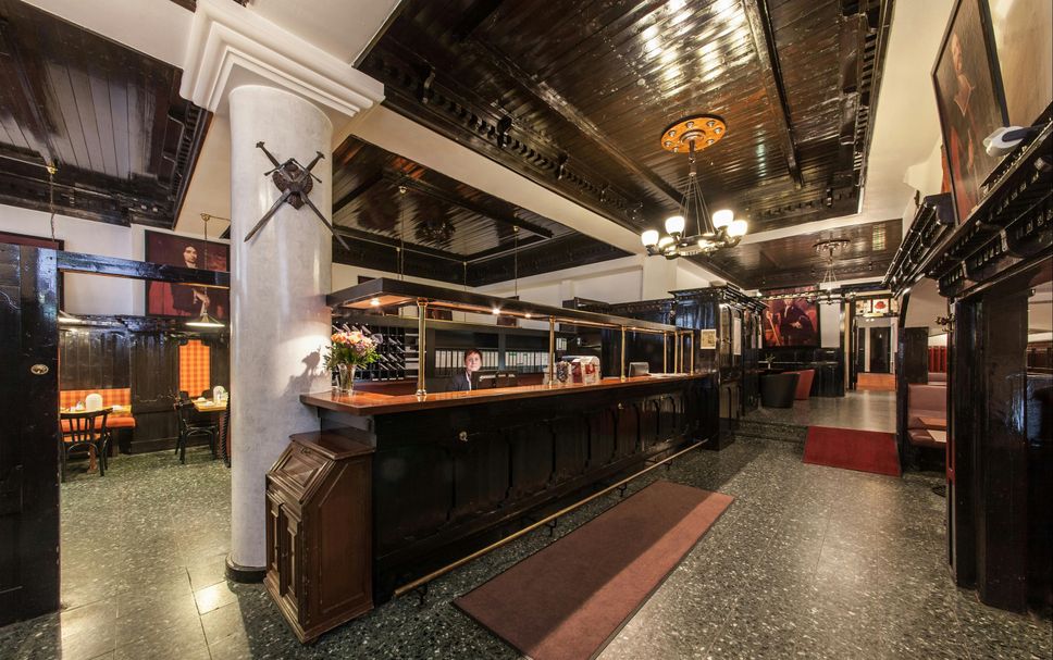 Bar Photo