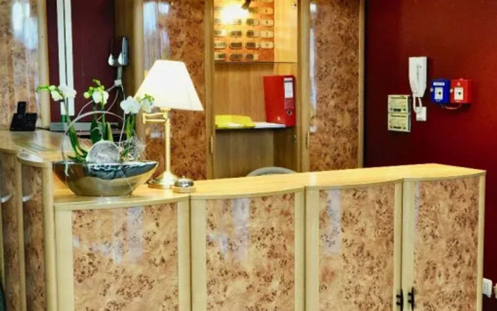 Front desk Photo