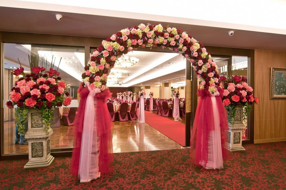Banquet hall