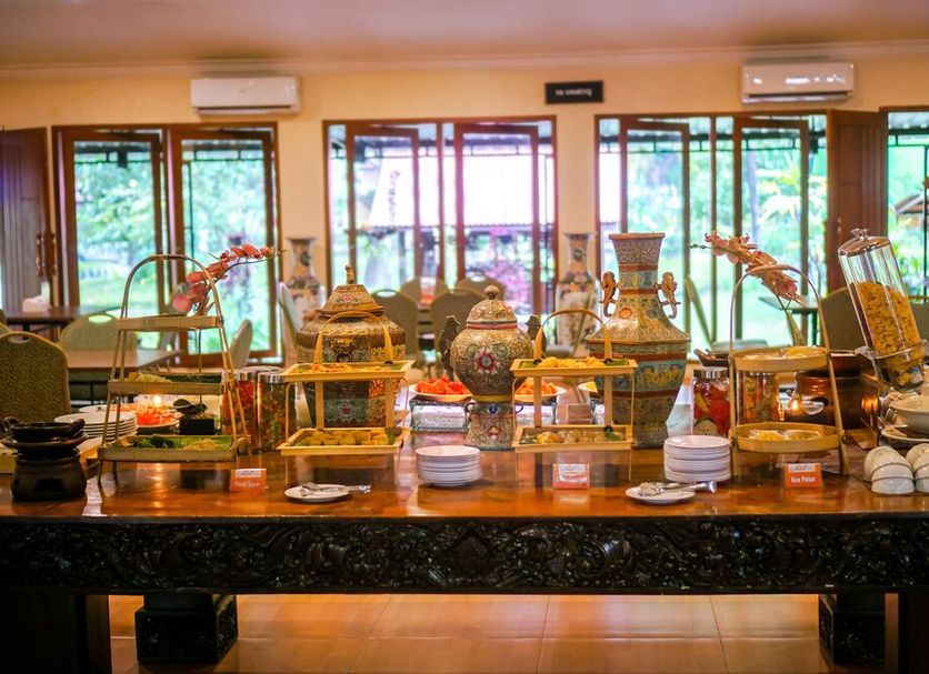 Buffet Photo