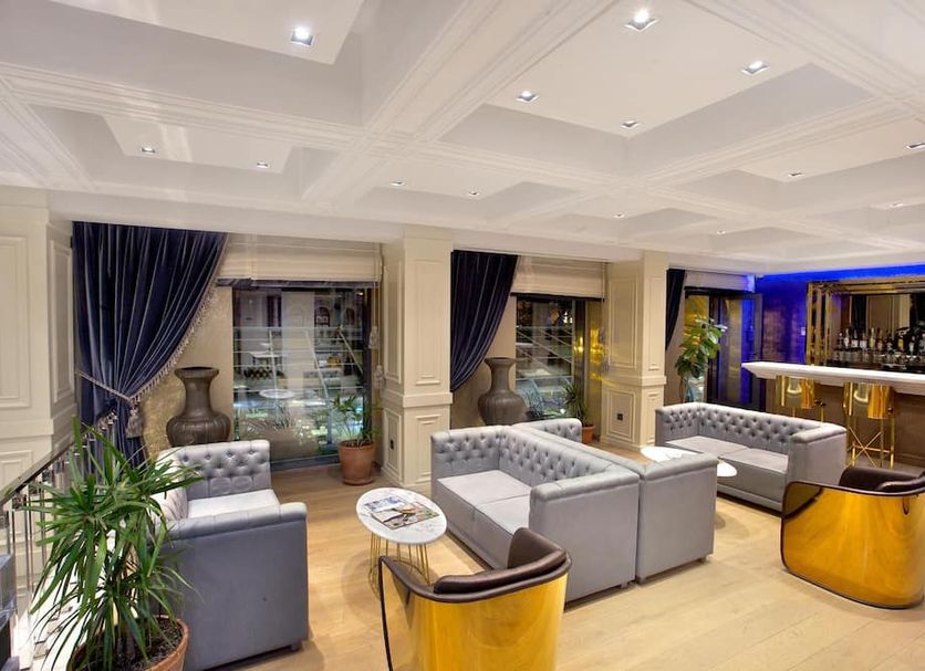 Lounge Photo