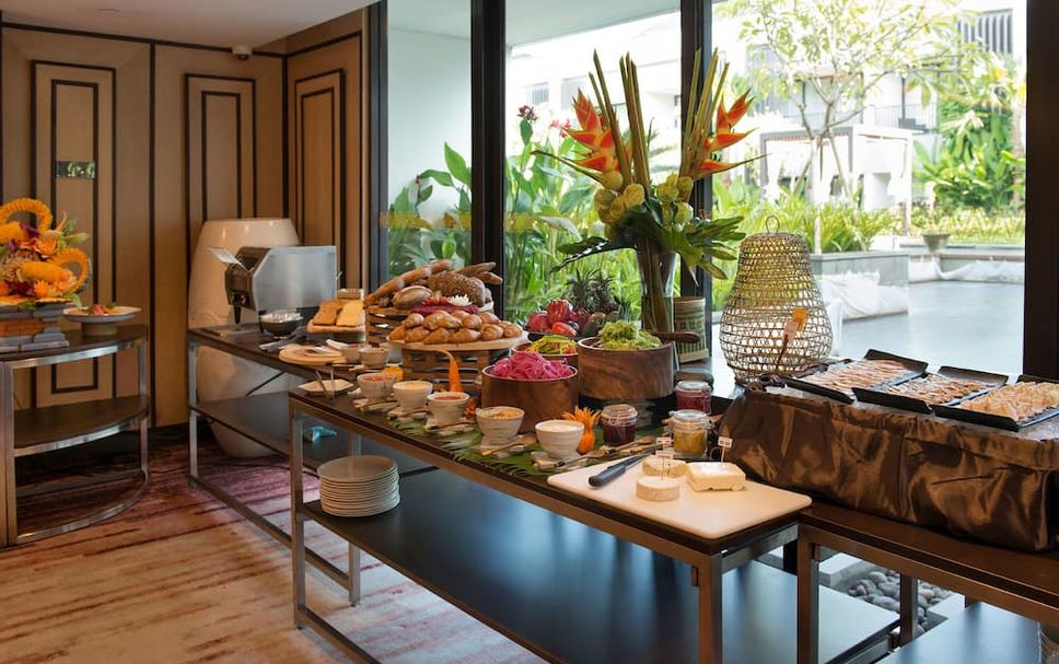 Buffet Photo