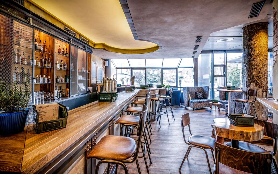 Bar Photo