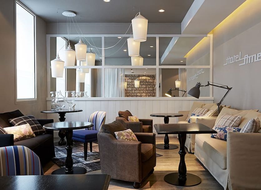 Lounge Photo