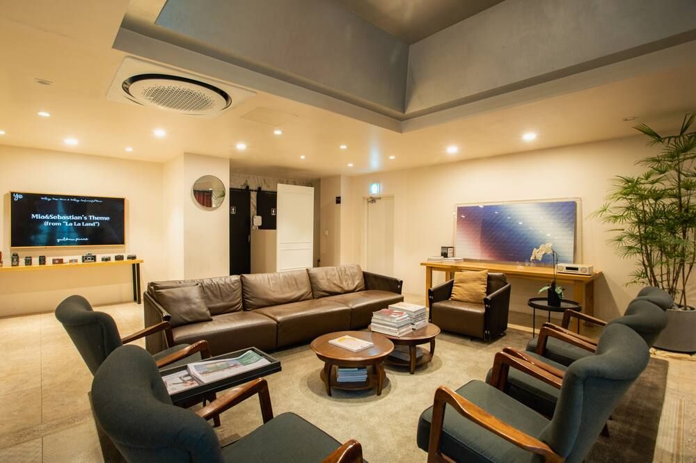 Lounge Photo