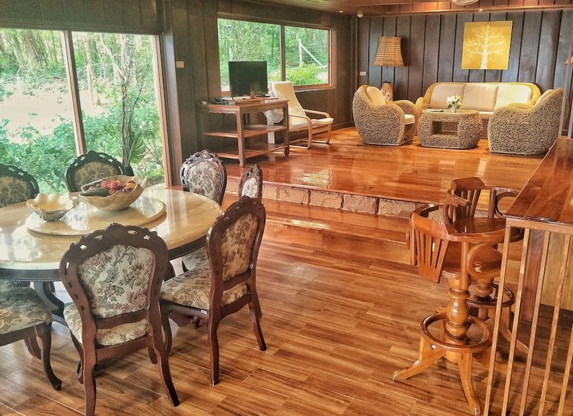 Dining room Photo