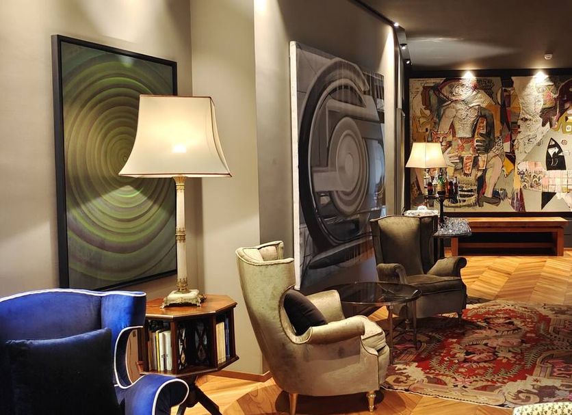 Lounge Photo