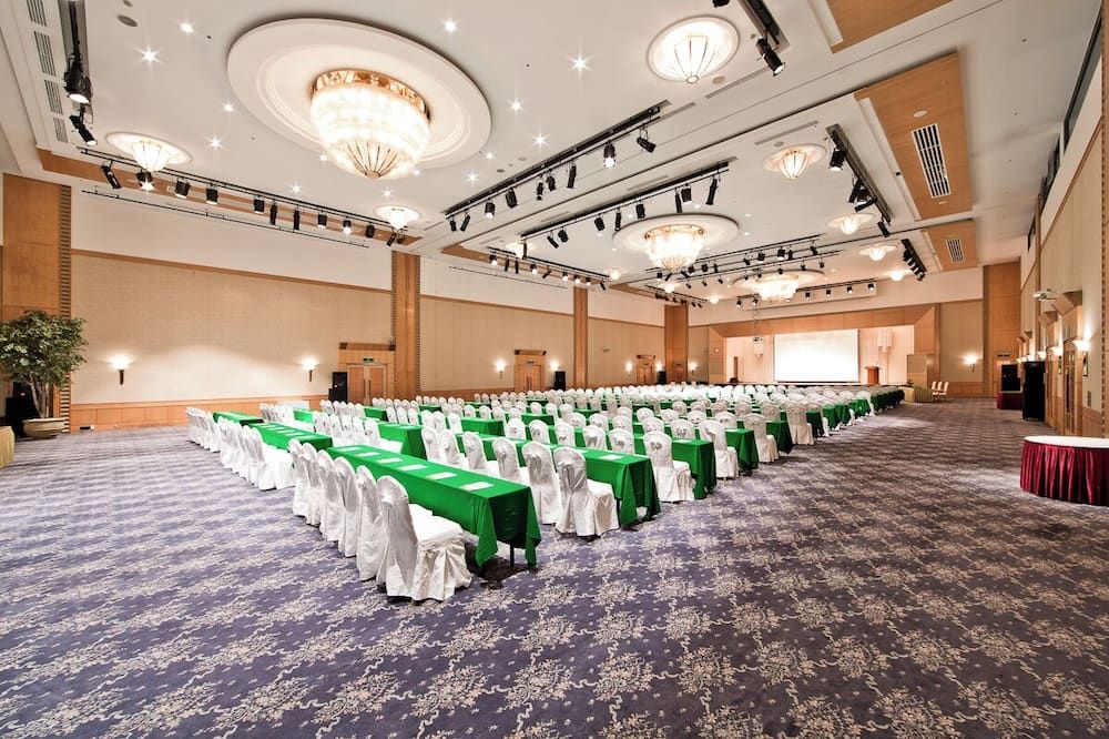 Banquet hall