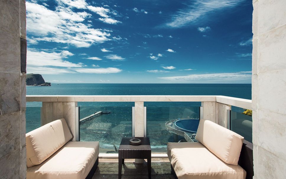 Balcony Photo