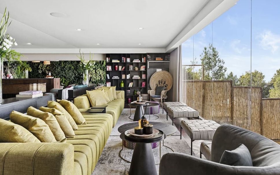 Lounge Photo
