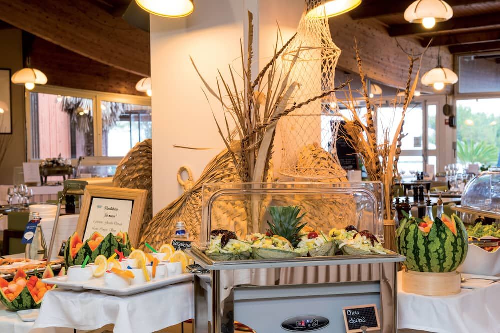 Buffet Photo