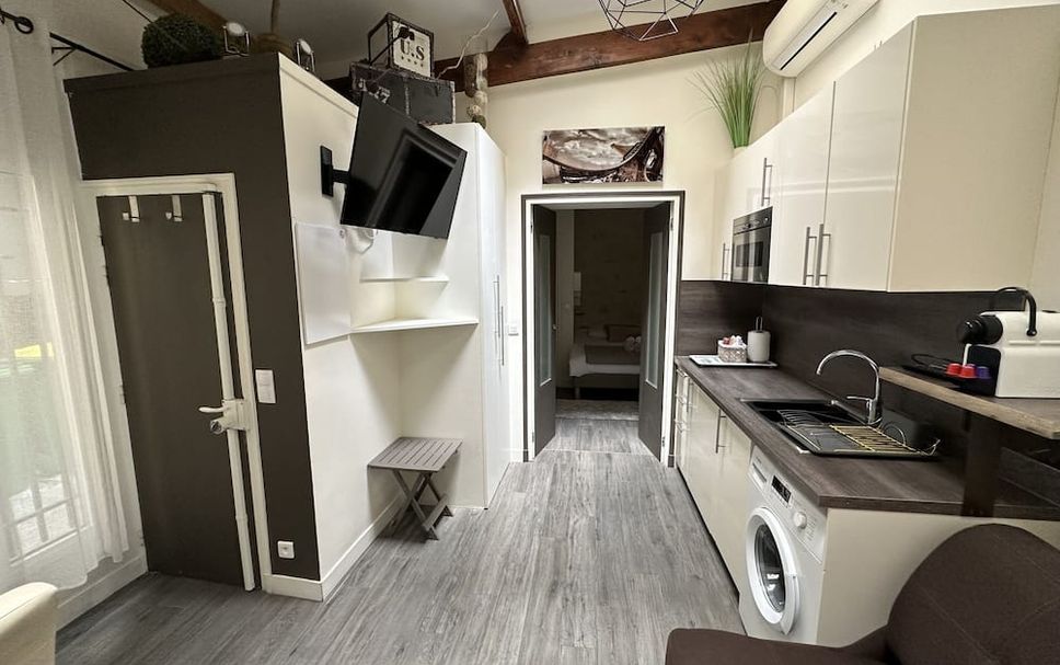 Kitchen Photo