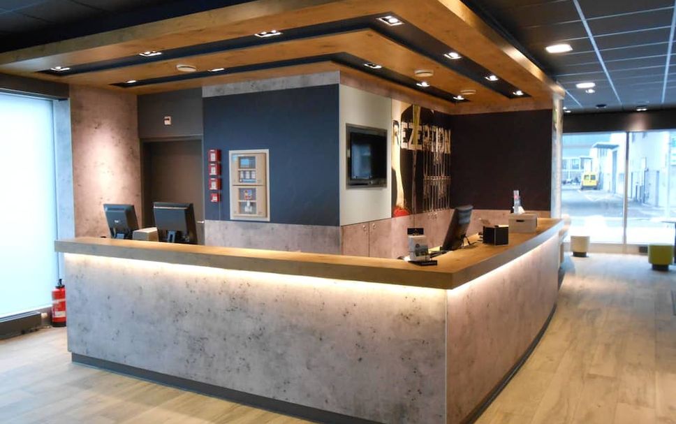 Front desk Photo