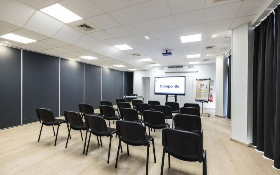 Conference room Photo