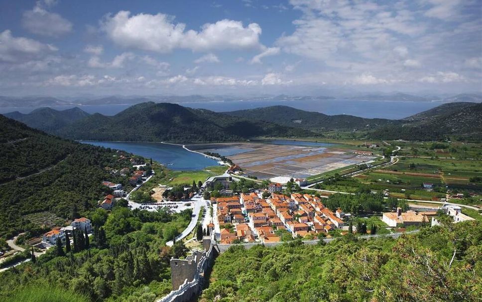 Outdoor view Photo