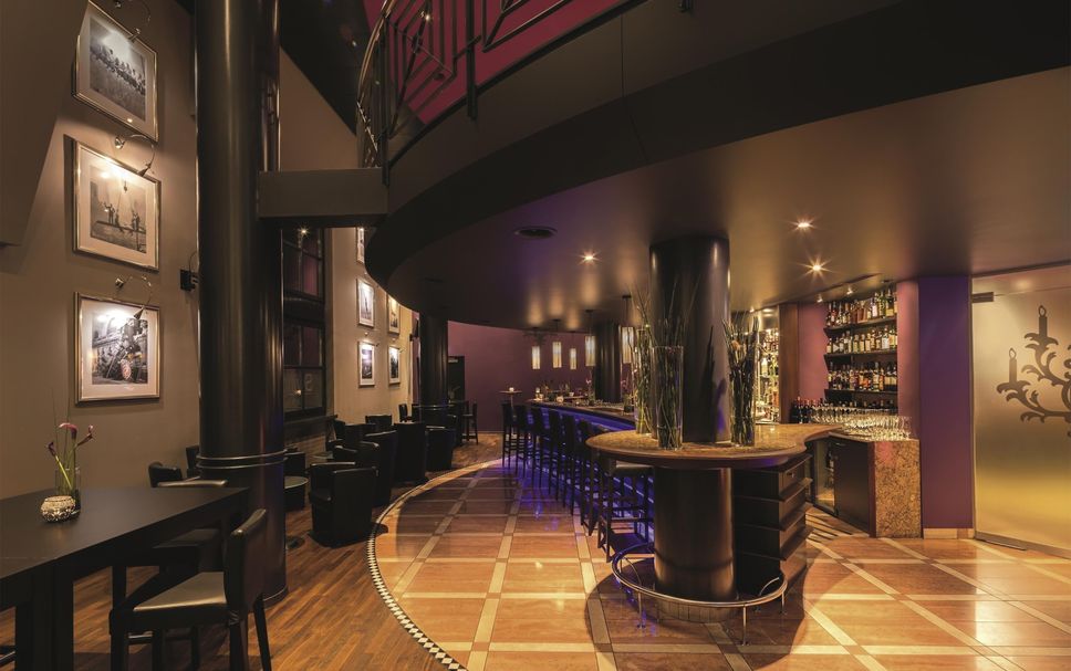 Bar Photo