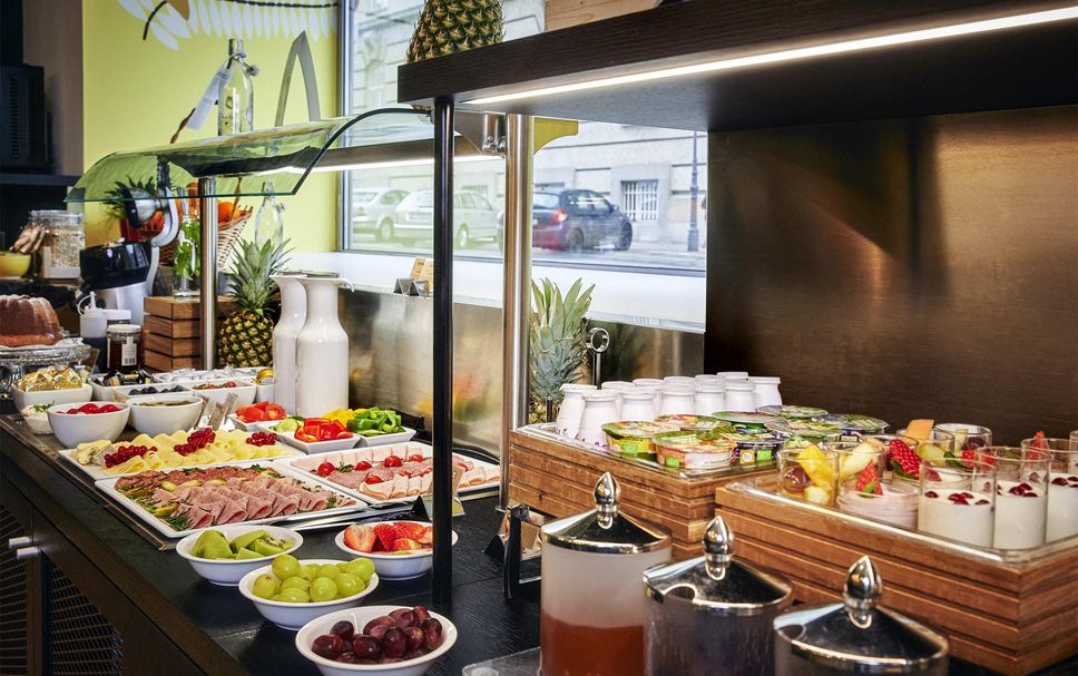 Buffet Photo