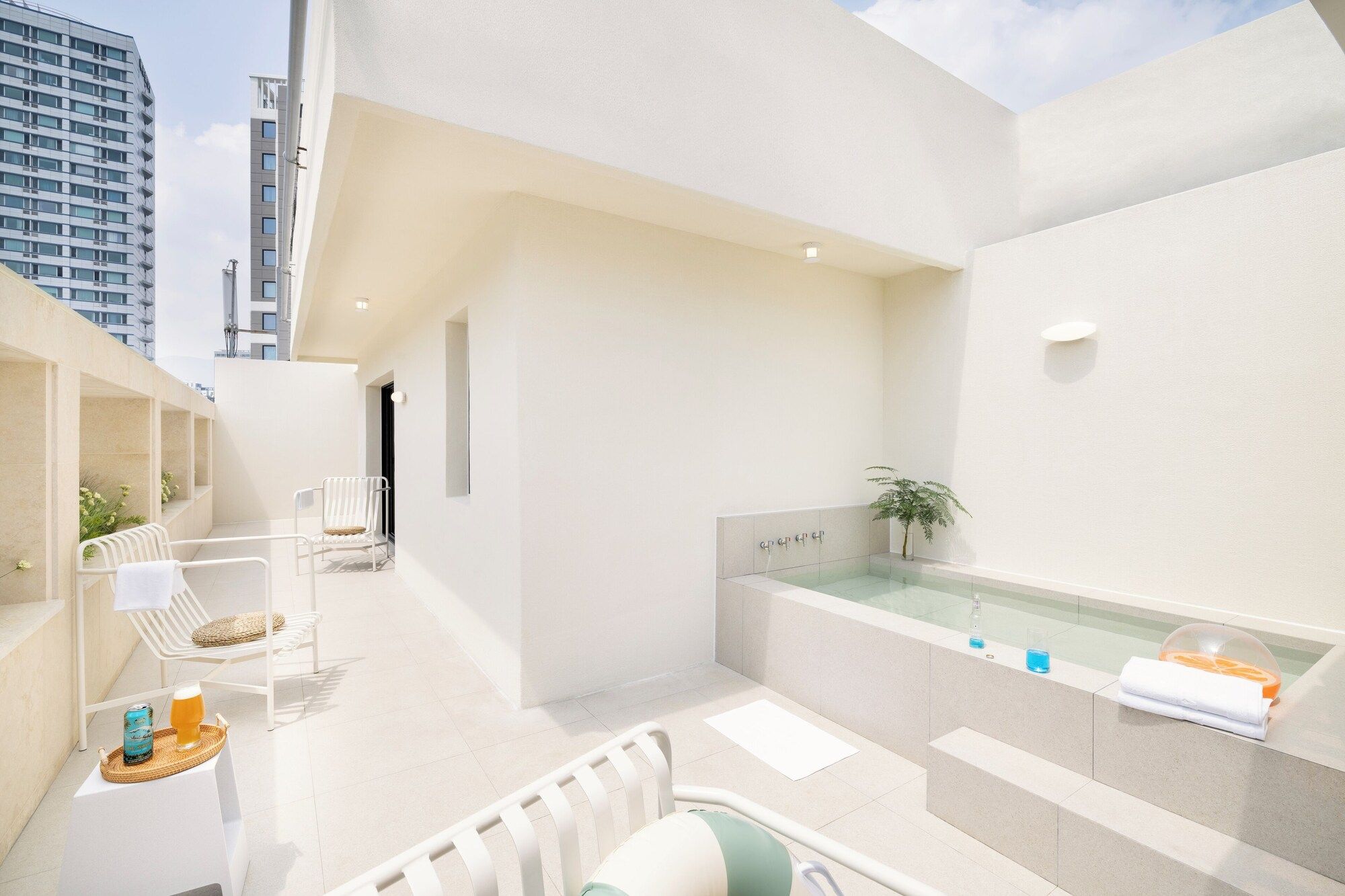 Hotel amenity