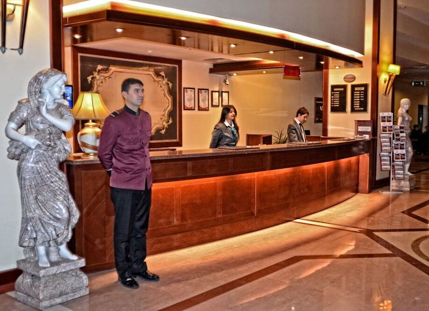 Front desk Photo
