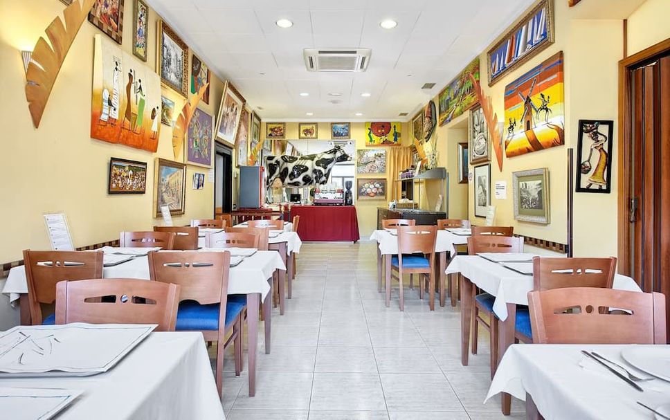 Restaurant Photo
