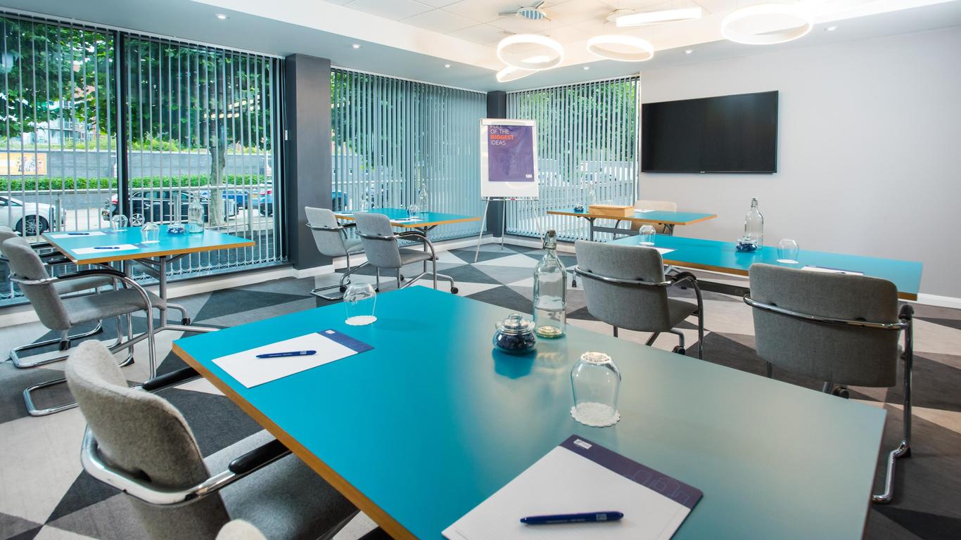 Holiday Inn Express Leeds City Centre - Armouries, An IHG Hotel