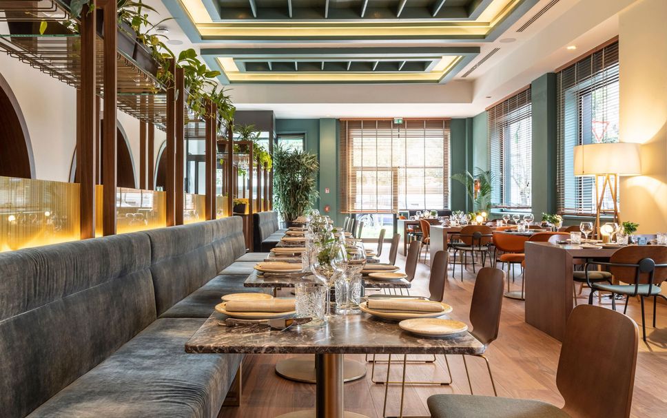 Restaurant Photo