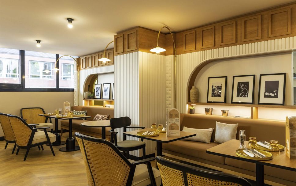 Restaurant Photo