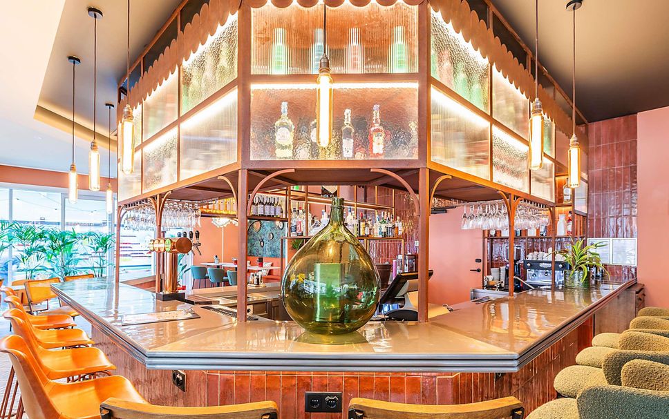 Bar Photo