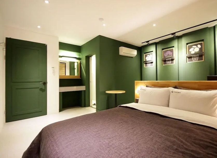 Bedroom Photo