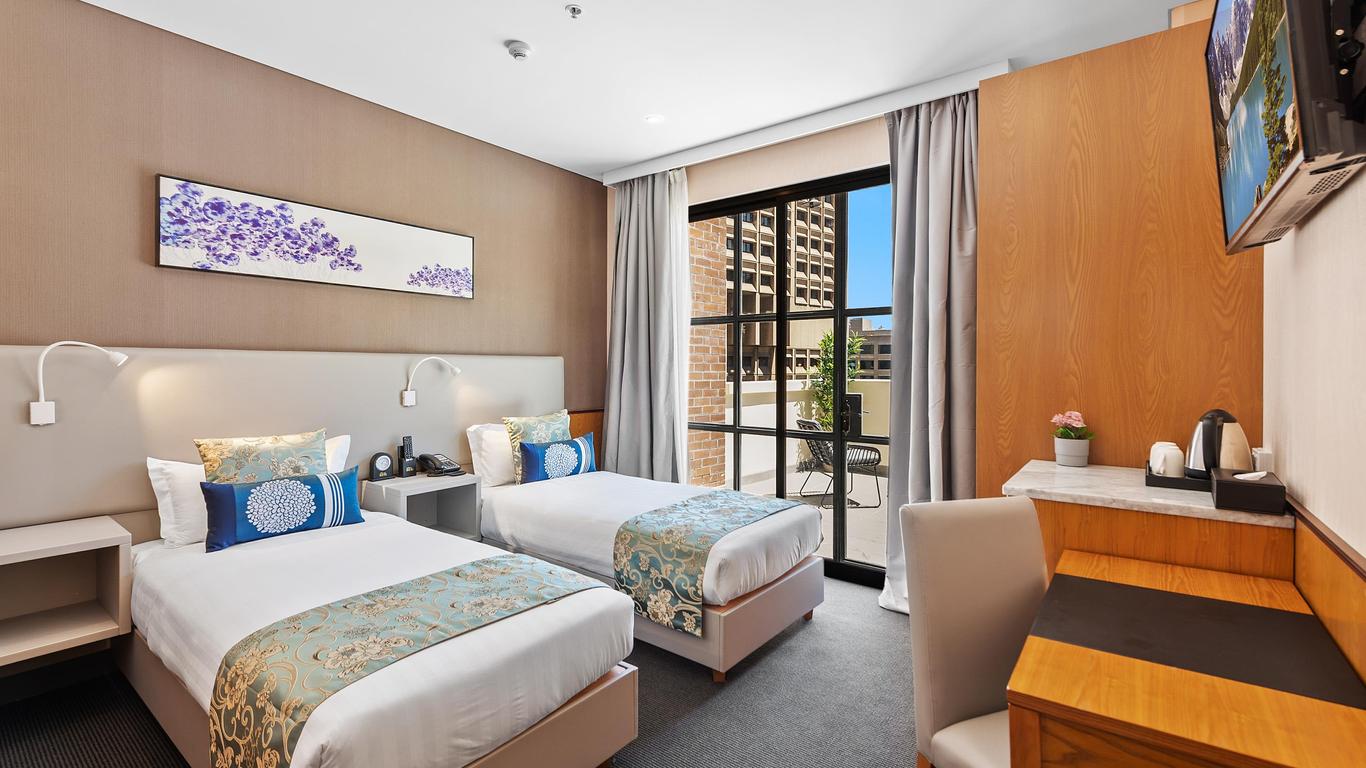 YEHS Hotel Sydney QVB