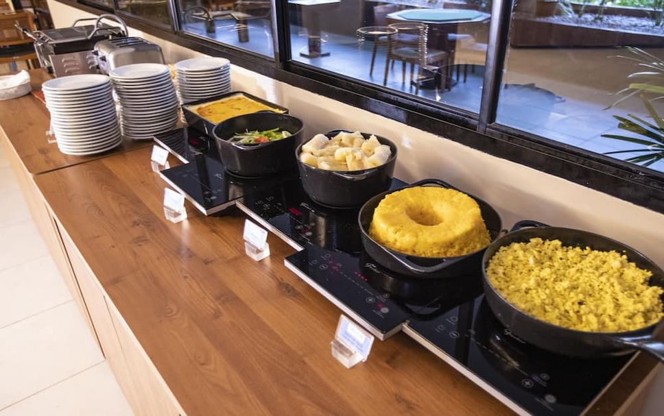Buffet Photo