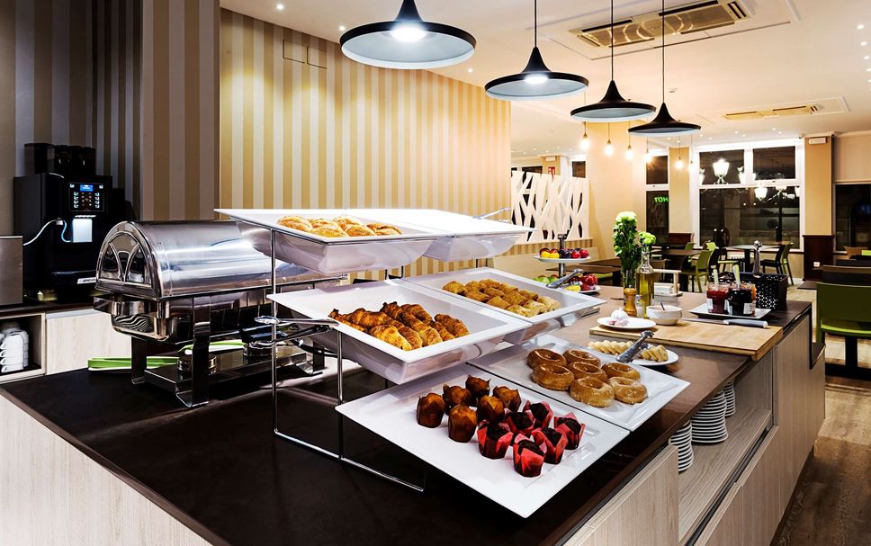 Buffet Photo