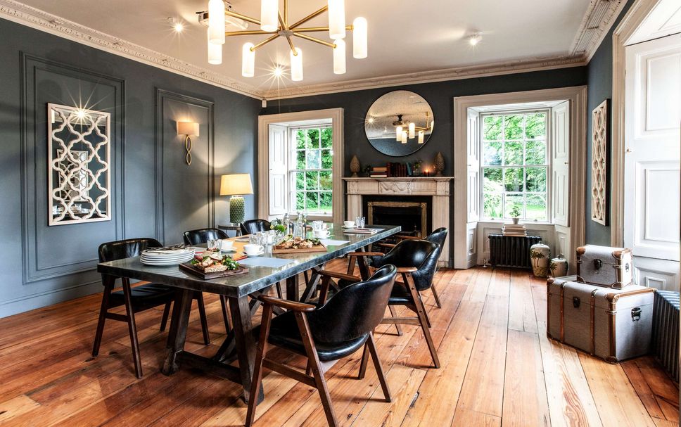 Dining room Photo