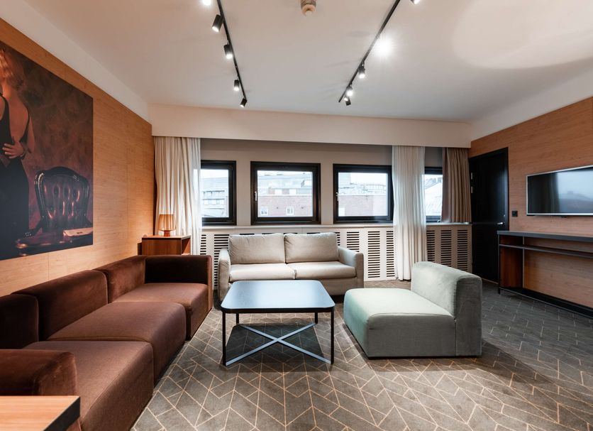 Lounge Photo
