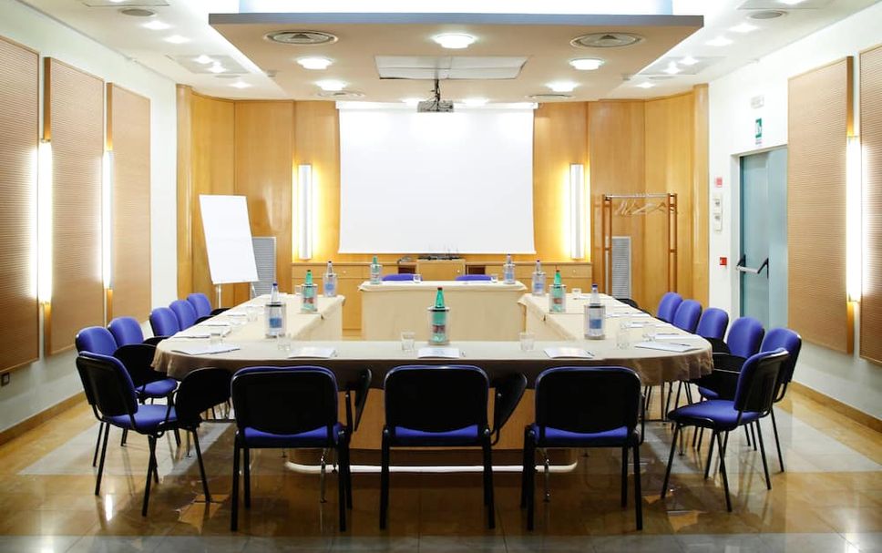 Conference room Photo