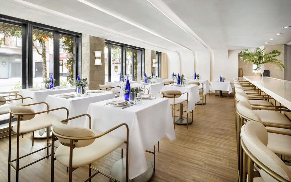 Restaurant Photo
