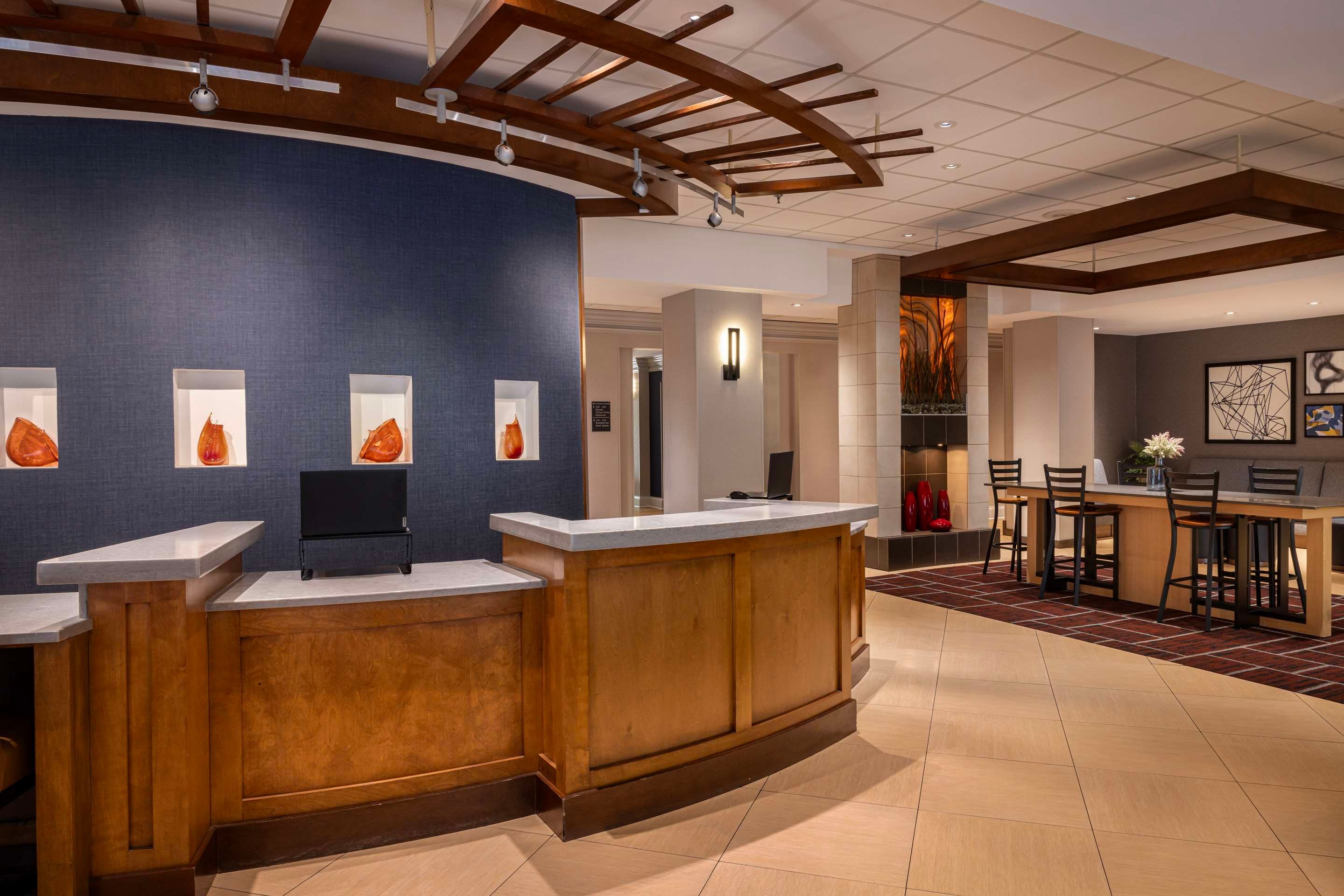 Front desk Photo
