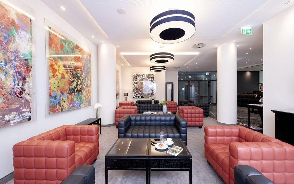 Lounge Photo