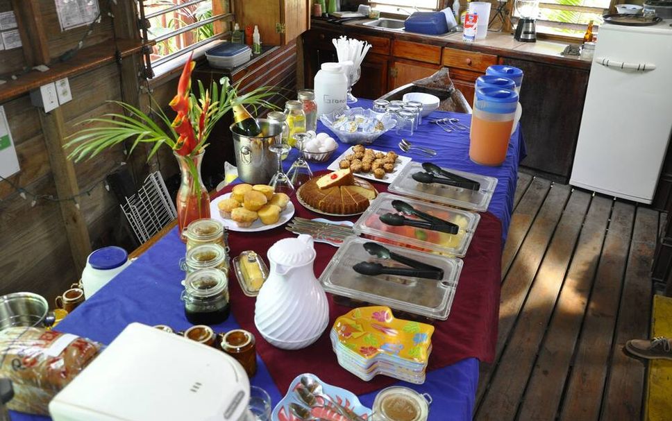 Buffet Photo
