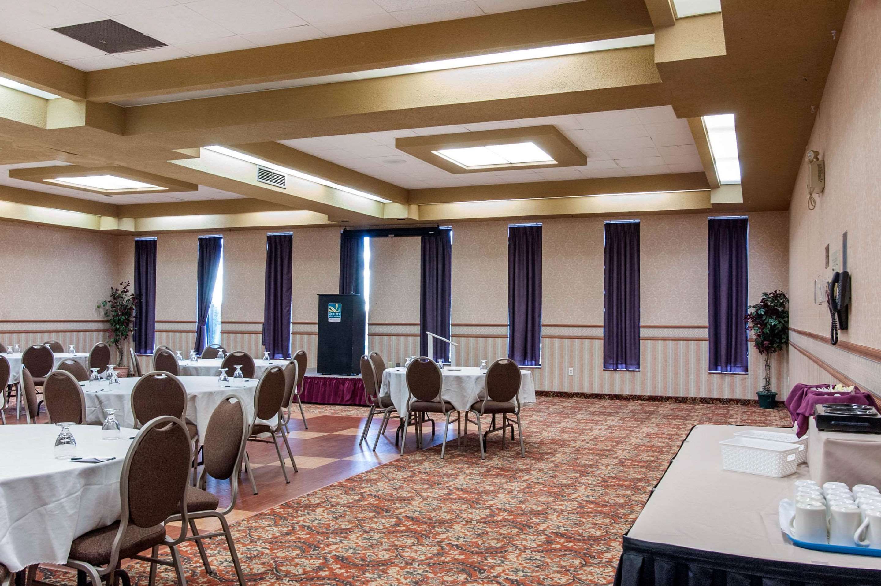 Banquet hall