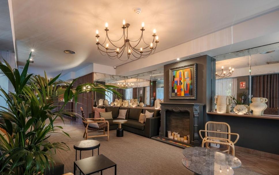 Lobby Photo