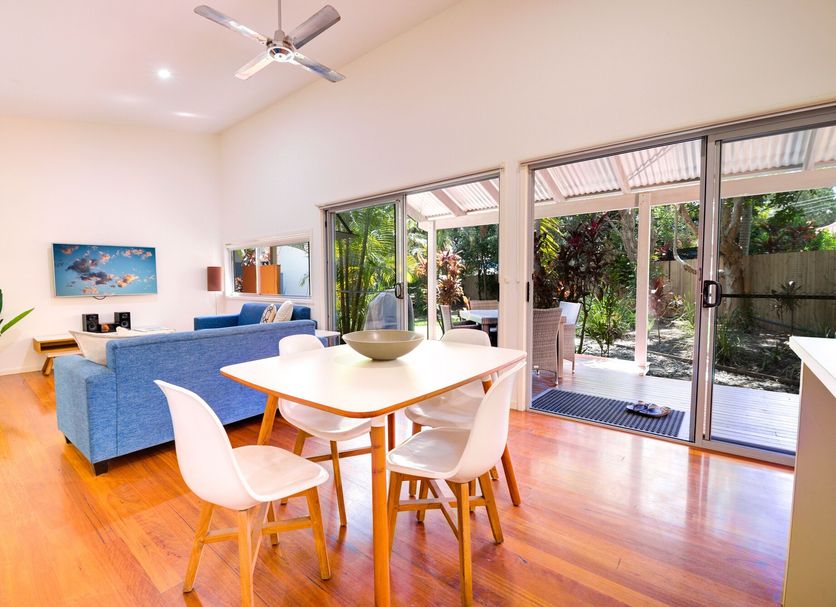 Dining room Photo