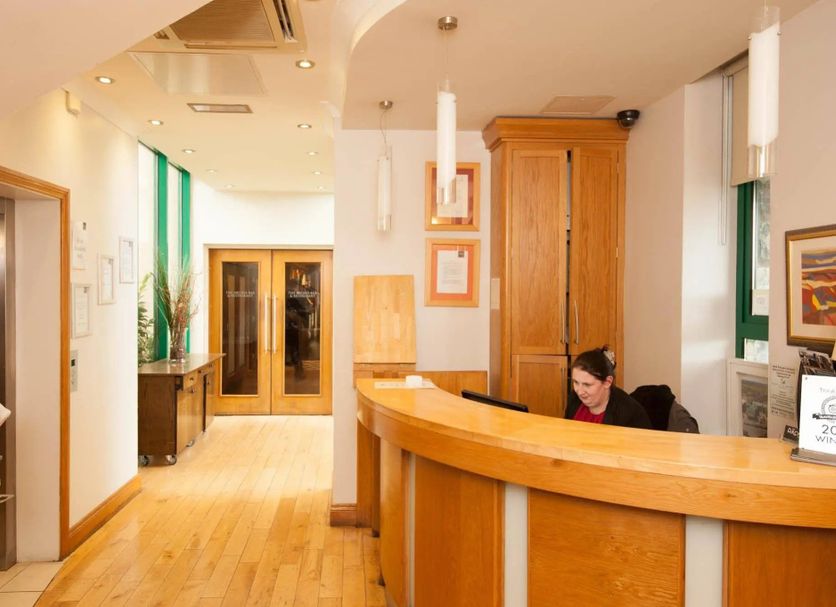 Front desk Photo