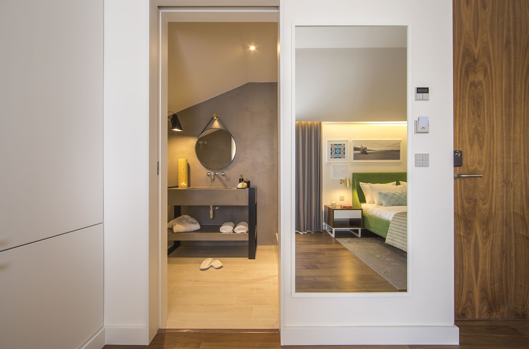 Room amenity
