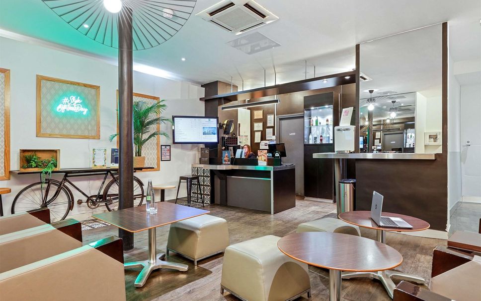 Restaurant Photo
