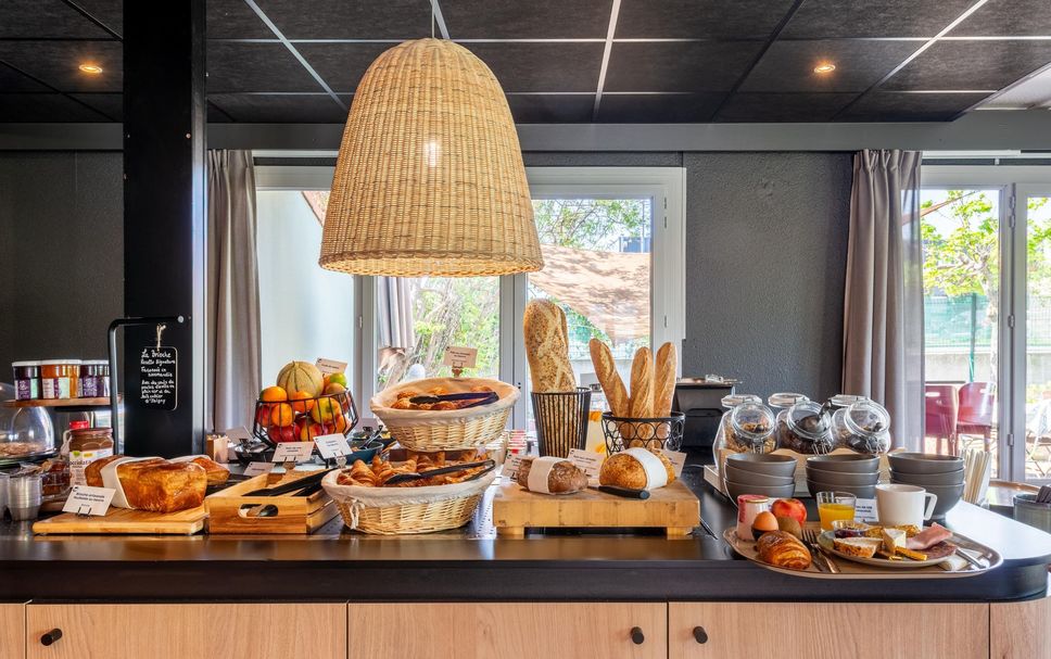 Dining room Photo